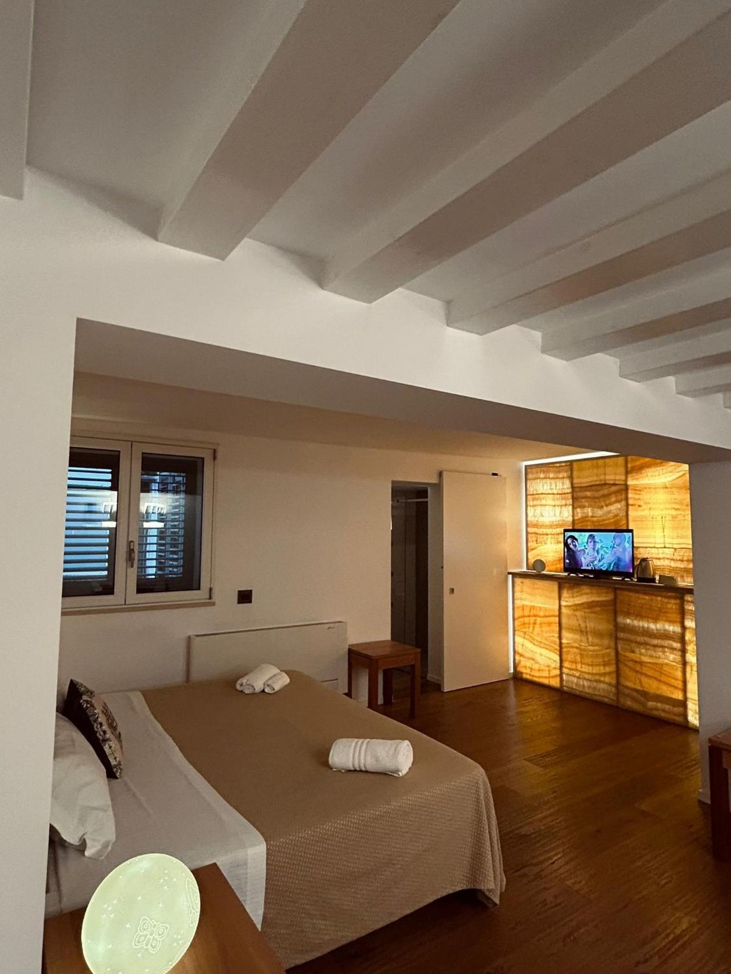 Prince Suite Palermo Exterior foto